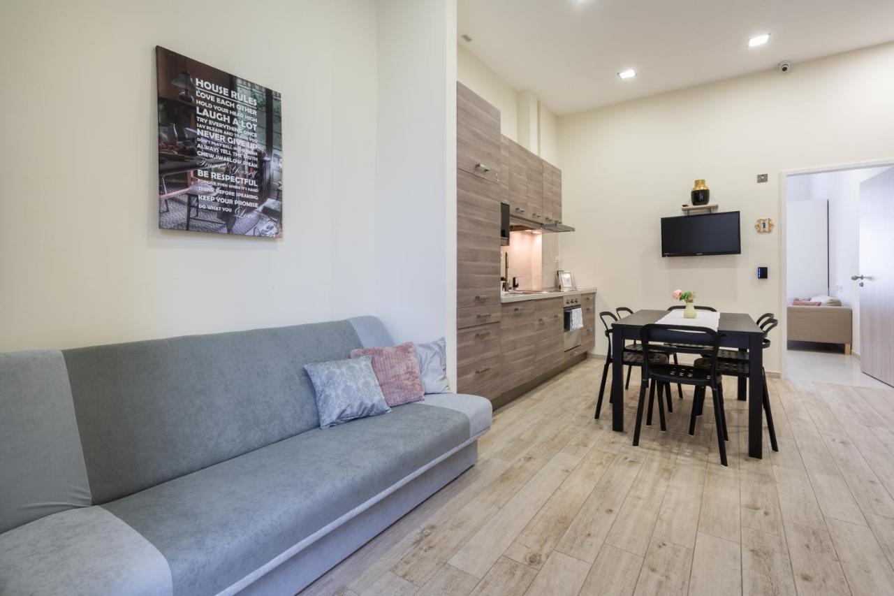 בודפשט Basilika Monnalisa Luxury 3 Bedrooms Apartment With Amazing View Need Reservation X Free Parking מראה חיצוני תמונה