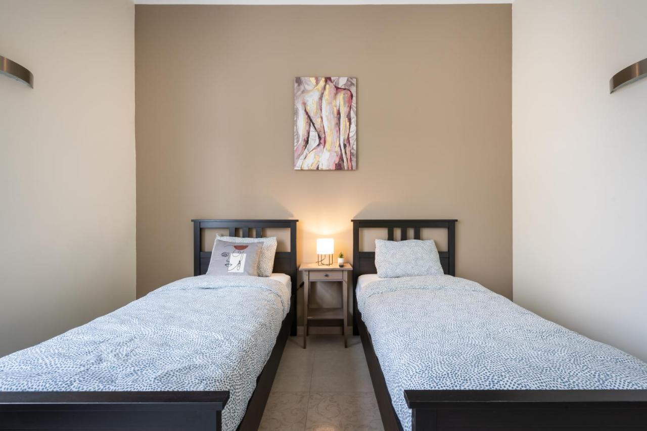 בודפשט Basilika Monnalisa Luxury 3 Bedrooms Apartment With Amazing View Need Reservation X Free Parking מראה חיצוני תמונה