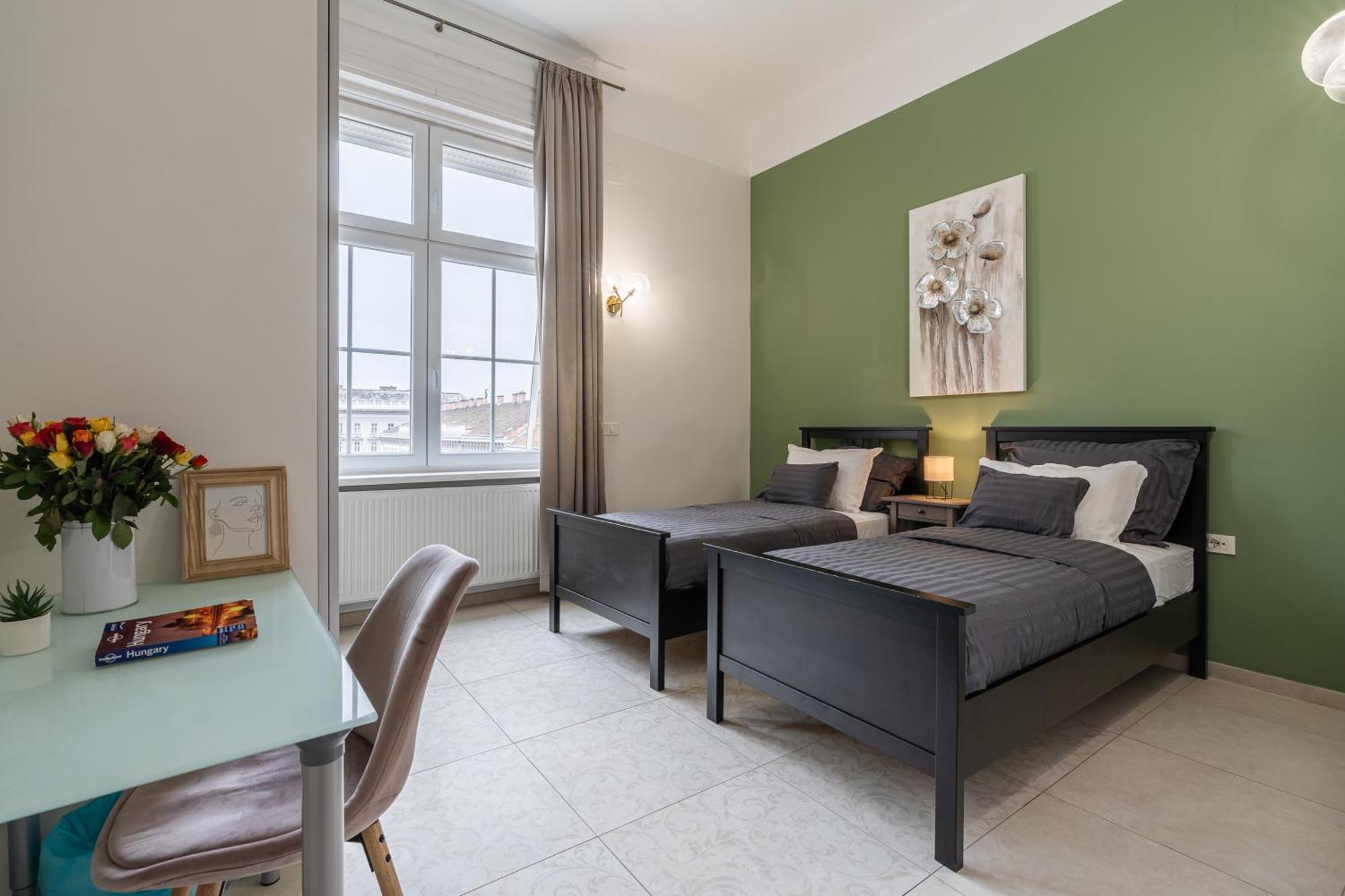 בודפשט Basilika Monnalisa Luxury 3 Bedrooms Apartment With Amazing View Need Reservation X Free Parking מראה חיצוני תמונה